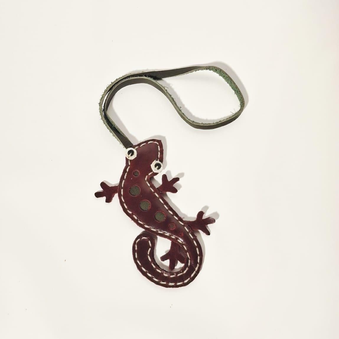 【送料無料】本革　手縫い　バックチャーム TOKEK　トカゲ　ヤモリ　インドネシア　竜神